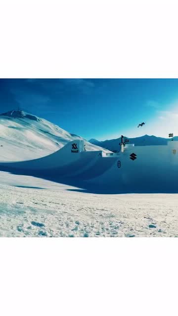 冰雪队球员默契配合，实现完美配合